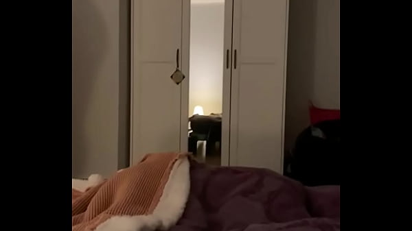 Big ass skinny undressing