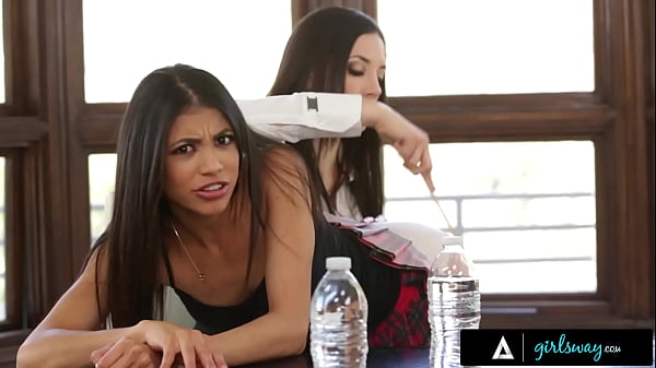 GIRLSWAY – Stacked Teacher Jelena Jensen DISCIPLINES Squirting Petite Veronica Rodriguez – PART 1&2
